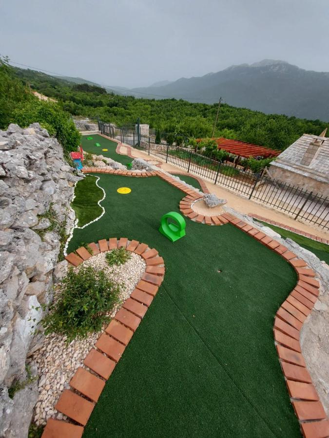 Villa Sagosde With Swimming Pool And Mini Golf Zagvozd Exterior photo